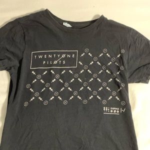 Twenty one pilots t-shirt